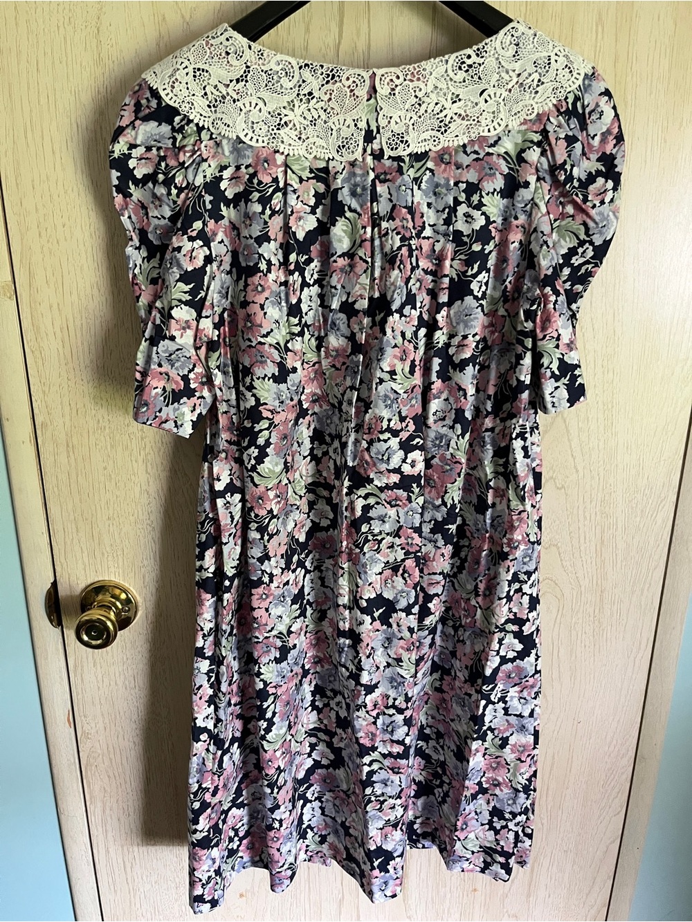 Laura Ashley Vintage Floral short sleeved dress Lace Collar Size 8 - Picture 7 of 9
